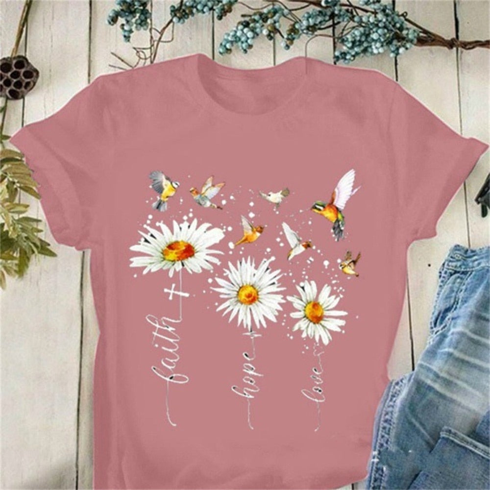 Camiseta de mujer con estampado de margaritas, manga corta.